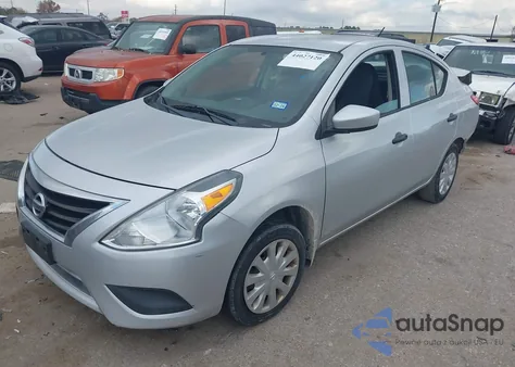 2017 Nissan Versa 1.6 S z USA, uszkodzony, nr VIN 3N1CN7AP4HL888532